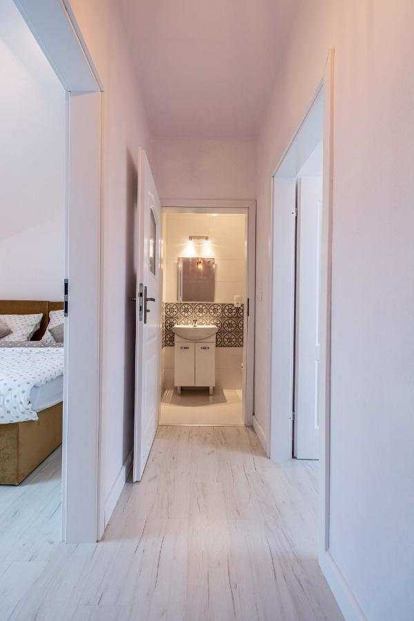 Lawendowy Zaulek Apartment Debina  Bagian luar foto