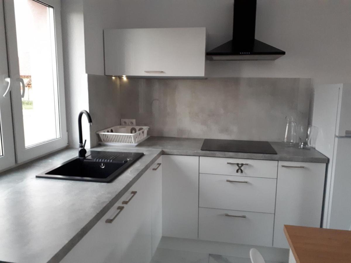 Lawendowy Zaulek Apartment Debina  Bagian luar foto
